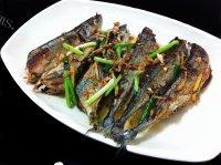 色味俱佳的香煎秋刀鱼