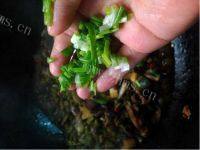 下酒菜辣炒鸡肾做法图解8)