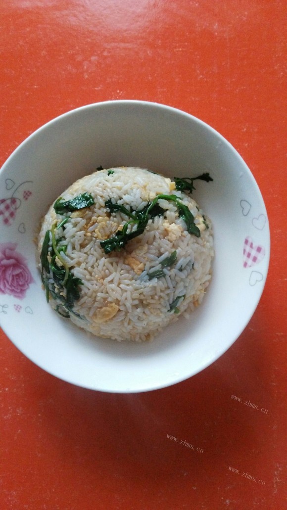 芹菜叶蛋炒饭