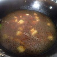 美好的茶树菇烧肉做法图解9)