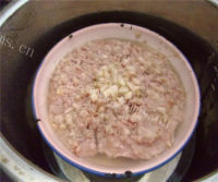 美味的马蹄蒸肉饼做法图解7)