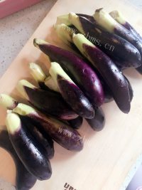 喷香的蒜茄子做法图解2)