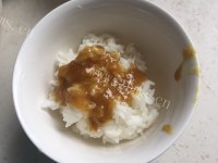 美味可口小熊咖喱牛肉蛋包饭做法图解9)