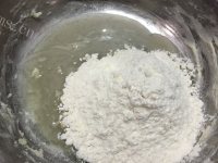 自制枣泥菊花酥做法图解3)
