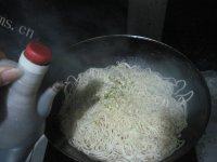 最爱的豆角焖面做法图解11)