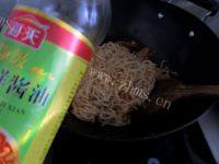 自己做的洋葱火腿炒面做法图解9)