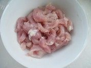 肉丝炒豆角做法图解2)