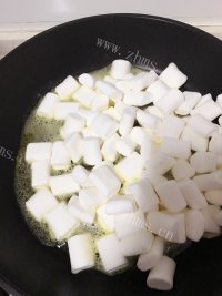 唇齿留香的手工牛轧糖做法图解5)