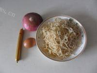 自己做的洋葱火腿炒面做法图解1)