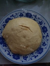 早餐之玉米面饼子做法图解4)