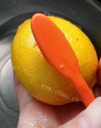 DIY柠檬蜂蜜水做法图解3)