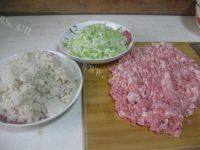 自己做的莲菜大肉饺子做法图解5)
