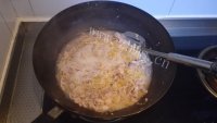 美味的酸菜羊肉粉丝煲做法图解9)
