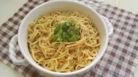美味的酱油拌面