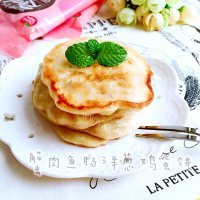 营养的蟹肉鱼肠洋葱鸡蛋饼做法图解12)