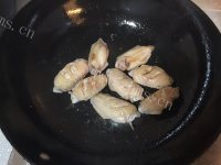 香喷喷的红烧鸡翅做法图解3)