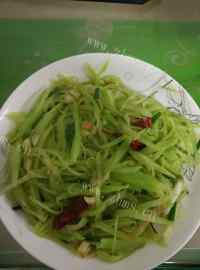 家常菜清炒莴笋