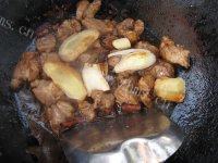 家常菜牛肉萝卜煲做法图解11)