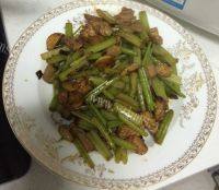 自制芹菜炒肉丝