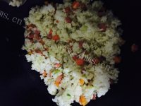 美味的时蔬炒饭做法图解7)