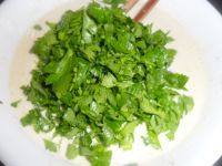 极致的芹菜叶鸡蛋饼做法图解4)