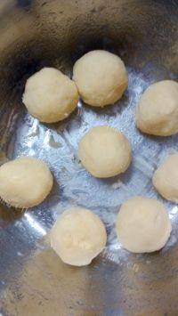 美味的冰皮月饼做法图解3)