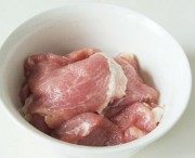 美味的黒椒猪扒做法图解1)