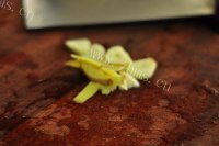 美味的鱼香豆荚做法图解5)