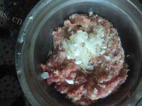 家常菜肉末豇豆做法图解3)