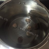 美味的牛肉丸汤面做法图解2)