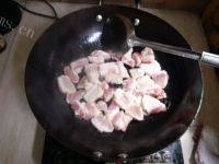 口感饱满的干豇豆炖肉做法图解3)