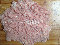 自制泰式咖喱肉丸做法图解2)
