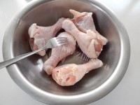 美味的腐乳豆豉蒸鸡做法图解1)