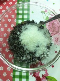 美味的核桃芝麻糊做法图解5)