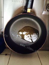 美味的蒜蓉大虾粉丝做法图解8)