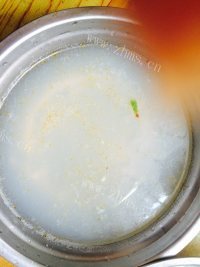 美味的海鲜面做法图解5)
