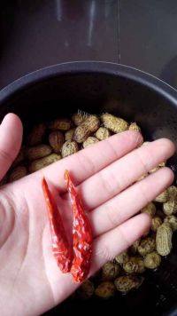 下酒菜五香花生做法图解7)