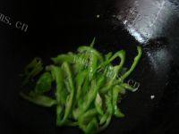 好吃的辣椒炒韭菜做法图解5)