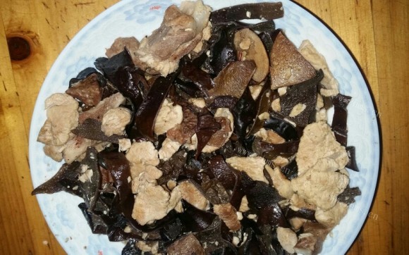 木耳炒肉#不忘初心#