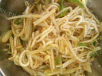 好吃的土豆炒豆芽做法图解10)