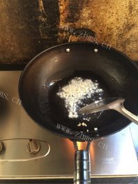 家常菜蒜香西兰花做法图解5)