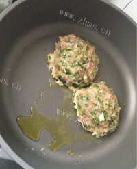 煎肉饼做法图解3)