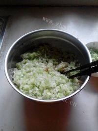 家常猪肉白菜饺子做法图解9)