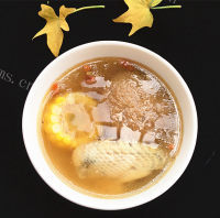美味猴头菇煲土鸡汤做法图解11)