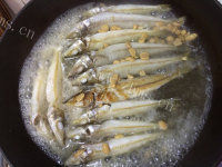 豆酱水煮沙尖鱼做法图解9)