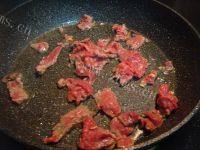 下饭的青椒炒牛肉做法图解4)