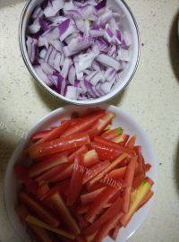 美味的牛肉抓饭做法图解2)