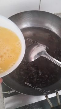 可口的紫菜蛋花汤做法图解3)