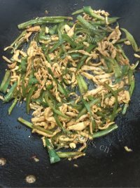 美味的青椒丝炒肉丝做法图解8)