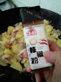 香喷喷的土豆肉片做法图解7)